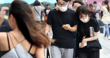 「玲玲、劍魚」雙颱今明恐接力生成 模擬路徑圖曝光