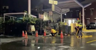 高雄大雷雨!路人疑觸電「失去生命跡象」 緊急送醫搶救中