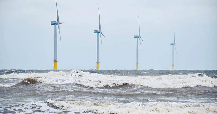 苗栗後龍好望角風機更新升級，原本應除役的風機功率更大、效能翻倍。居民表示低頻噪音與葉片閃影干擾生活。（圖／本報資料照片）