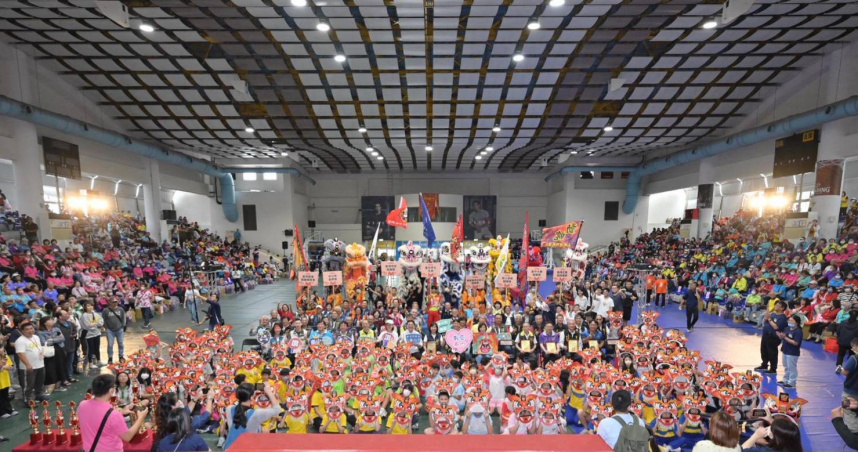 開幕儀式：邀請長官、泰山區鄰里團隊，以及六所泰山當地中小學來共襄盛舉此次2025泰山獅王文化節盛大開幕。（圖片提供／泰山區公所）