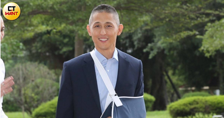 吳怡農自稱具備「三大優勢」，盼爭取民進黨提名，投入2026台北市長選戰。（圖／周志龍攝）