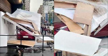 台中雷雨加強風吹垮展示架「壓壞特斯拉」 網驚呼:賀成交