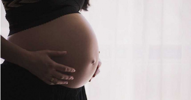 限期3個月懷孕!婆婆嗆「不是男的墮掉」 人妻淪妊娠工具…生完下場更淒慘