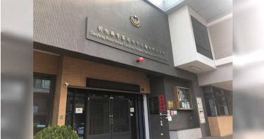警酒駕撞騎士遭索賠3000怒喊報警 豬隊友嫌太貴嗆「他就是警察」
