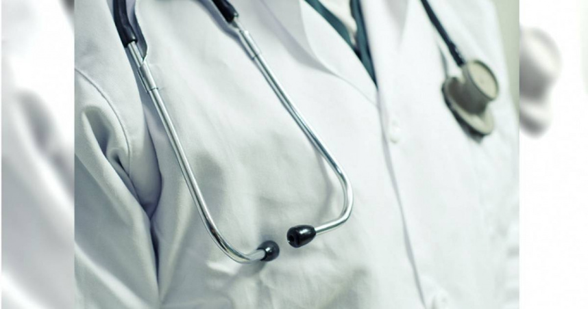 近日不少人感冒，診間都是欲看病的患者。（示意圖／Pixabay）