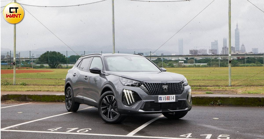 好久不見的法系獅王Peugeot，引進搭載全新P2油電動力架構的2008 Hybrid（圖／黃威彬攝）。