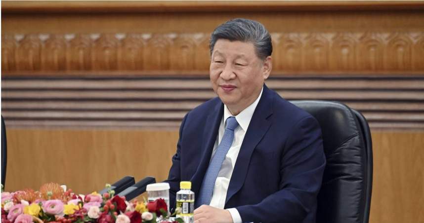 中共中央總書記、國家主席習近平今（14日）在赴河內對越南進行國事訪問之際，在越南《人民報》發表題為《志同道合攜手前行 繼往開來續寫新篇》的署名文章。（圖／達志／美聯社）