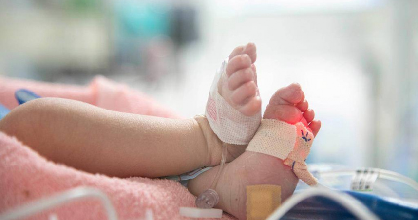 彰基守護早產兒生命，讓嬰兒可以快樂健康長大。（圖／彰基醫院提供）