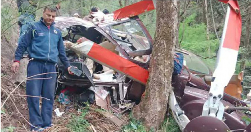 印度再傳墜機意外！一架隸屬雅利安航空、載運7人的直升機今（15日）凌晨從北阿坎德的邦凱達爾納特（Kedarnath）起飛後，途中卻意外墜毀在森林中，機上人員無一生還。（圖／擷取自X）