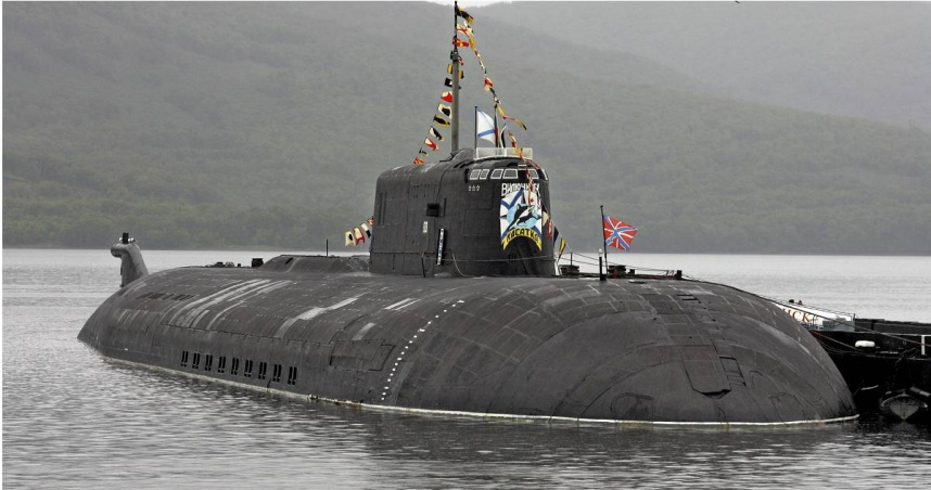 圖為維柳欽斯克（Vilyuchinsk）潛艇停泊在堪察加半島（Kamchatka）太平洋沿岸的1處港口。（圖／達志／美聯社）