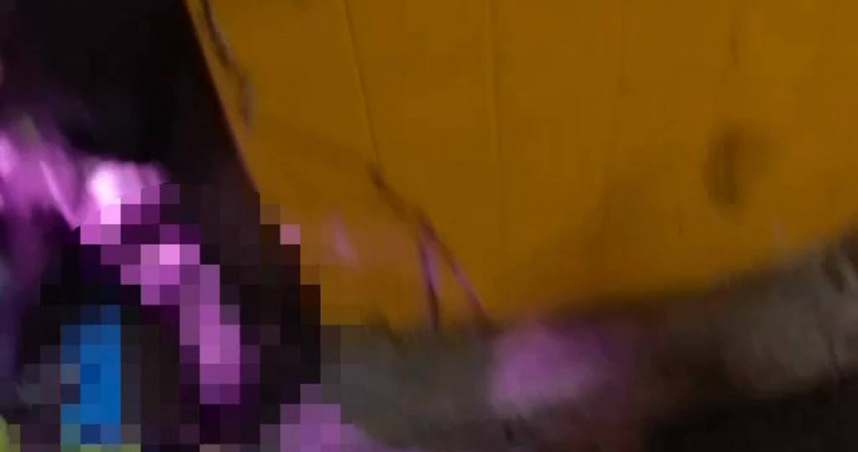 大安地下停車場驚現「槍械」竟是充氣玩具。（圖 ／翻攝畫面）