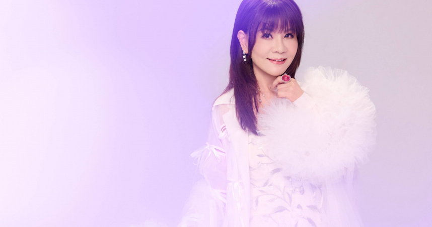 台語歌后龍千玉推出全新專輯《戲夢》，同名主打歌特別融入歌仔戲元素。（圖／豪記提供）