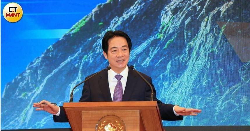 總統賴清德25日出席全國孝行楷模表揚大會，肯定獲獎者長年陪伴、照顧家人的付出，並強調長照3.0上路後，政府將持續與家庭共同承擔照顧責任。（圖／周志龍攝）