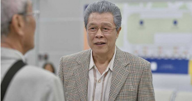 長輩幫夾菜到碗裡「日籍老婆表情超尷尬」 楊烈跳出來解圍