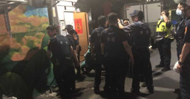 毒蟲開槍襲擊員警 繳械時走火反傷自己