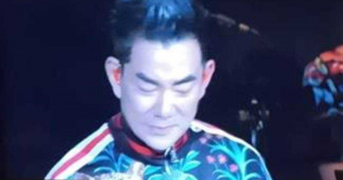 嘆小鬼「天帶他走了」 任賢齊獻唱崩潰痛哭