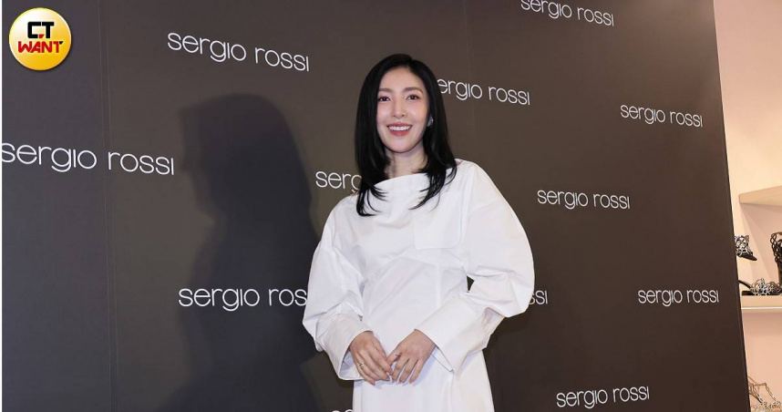 楊謹華對於搬入新家不願多談。（圖／楊澍攝）