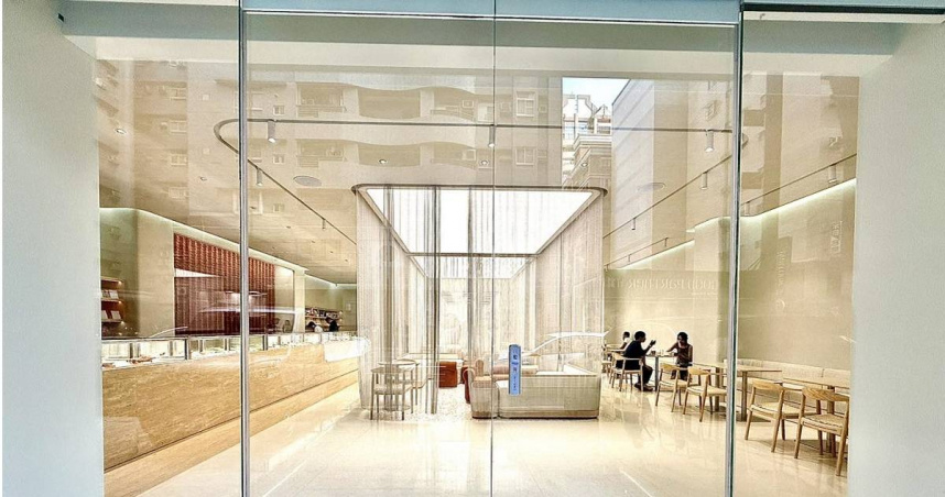 高雄「94 Café」開業不動半年，傳出頂讓消息。（圖／翻攝FB／94 Cafe 複合式咖啡館 歐式主餐 法式甜點天堂）