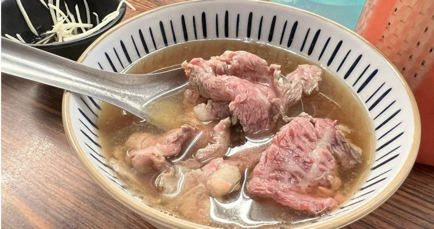 「溫體牛肉湯」是台南馳名全台的招牌美食之一，不過近日恐怕將迎來一波價格調漲。（示意圖／報系資料照）