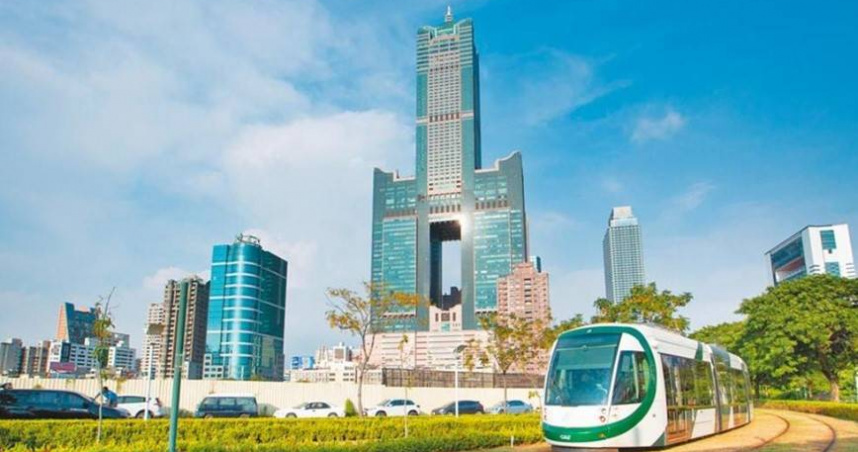 高雄85大樓發生工安意外，疑電線短路造成4名工人被電擊，經送醫治療後皆無生命危險。（示意圖／報系資料照）