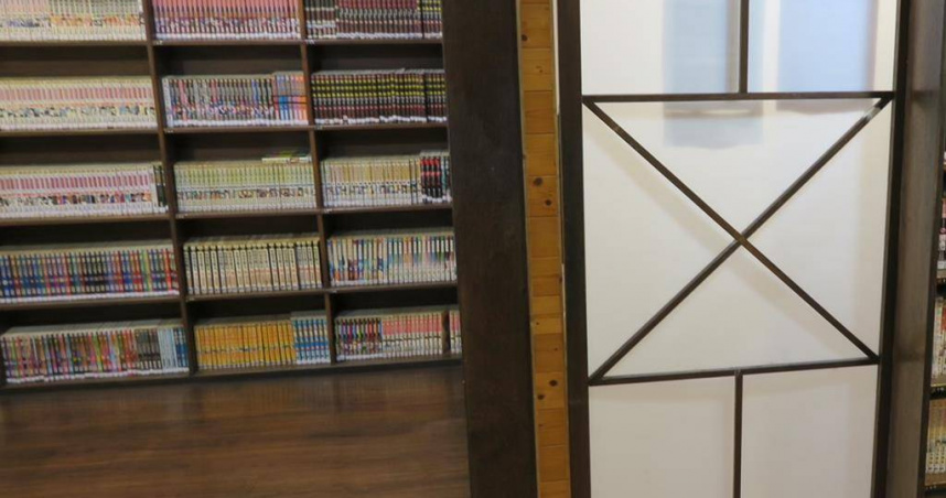 留姓男子曾多次因製毒遭逮，21日被發現陳屍漫畫店包廂內，警方初步排除外力介入。（圖／翻攝畫面）