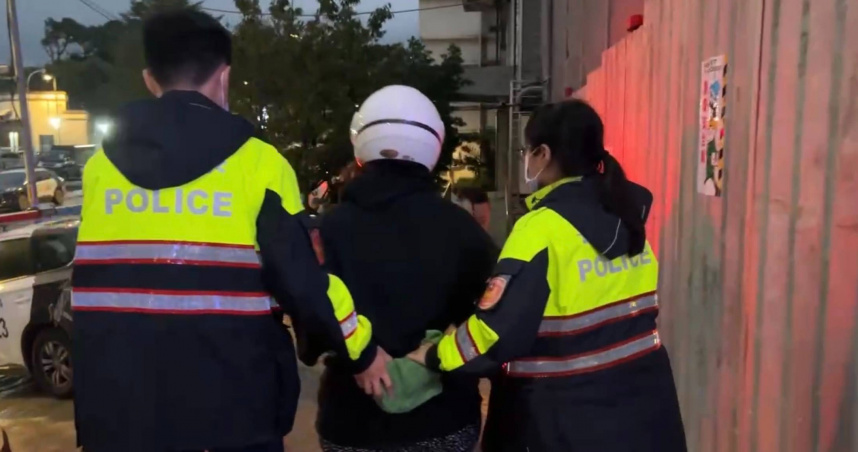 新北市土城區某大樓發生命案，陸姓女子涉重嫌遭逮。（圖／翻攝畫面）