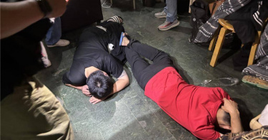 警方逮捕運送毒品的小弟。（圖／北市刑警大隊提供）