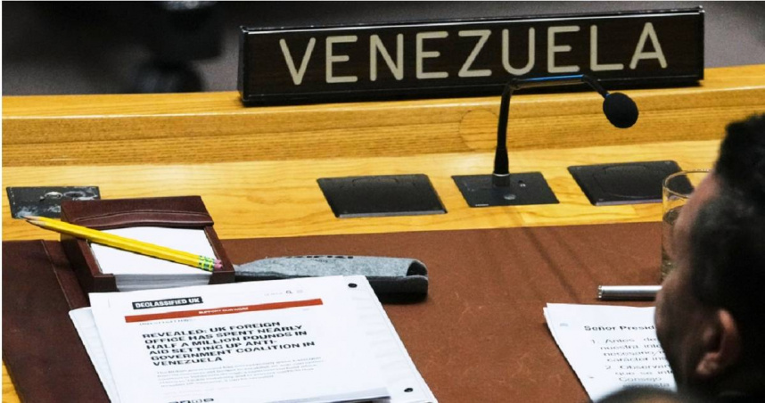 委內瑞拉常駐聯合國代表於5日在聯合國總部出席安全理事會會議。（圖／達志／美聯社）