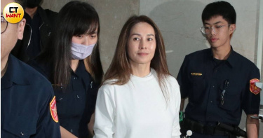 高金素梅北檢復詢後100萬交保。（圖／周志龍攝）