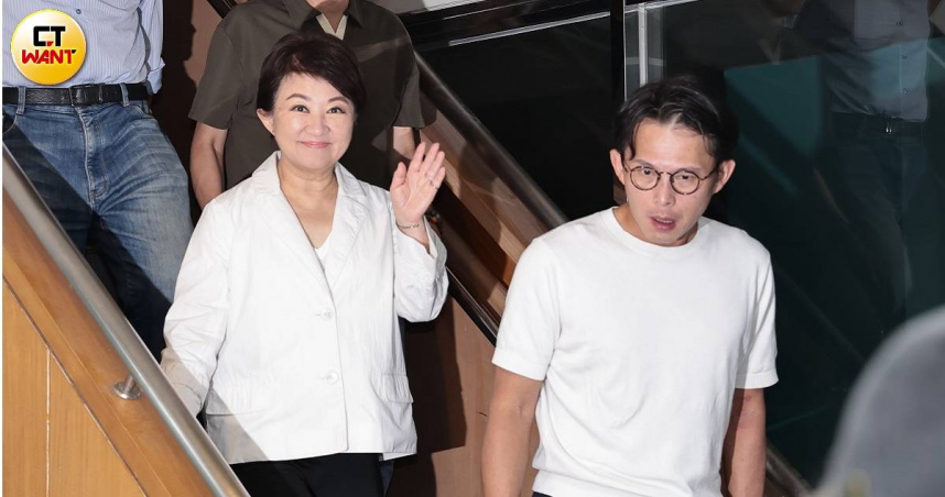 台中市長盧秀燕（左）與民眾黨主席黃國昌（右）。（圖／黃耀徵攝）