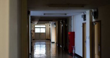 小學女師分居好寂寞!家長會完「大戰學生老爸」N百回 助教路過全看光光