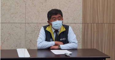 陳時中說明，ACIP委員對於5到11歲兒童基礎劑、12到17歲青少年追加劑皆決議「暫不施打」，但同意12到17歲青少年施打莫德納做為基礎劑。 （圖／陳人齊攝）