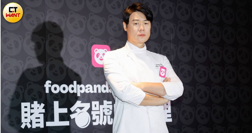 崔鉉碩今在台舉辦記者會。（圖／林士傑攝）