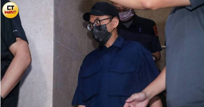 台灣藝人黃子佼因持有偷拍論壇「創意私房」的不雅影片，遭到社會輿論強烈撻伐。（圖／趙文彬攝）