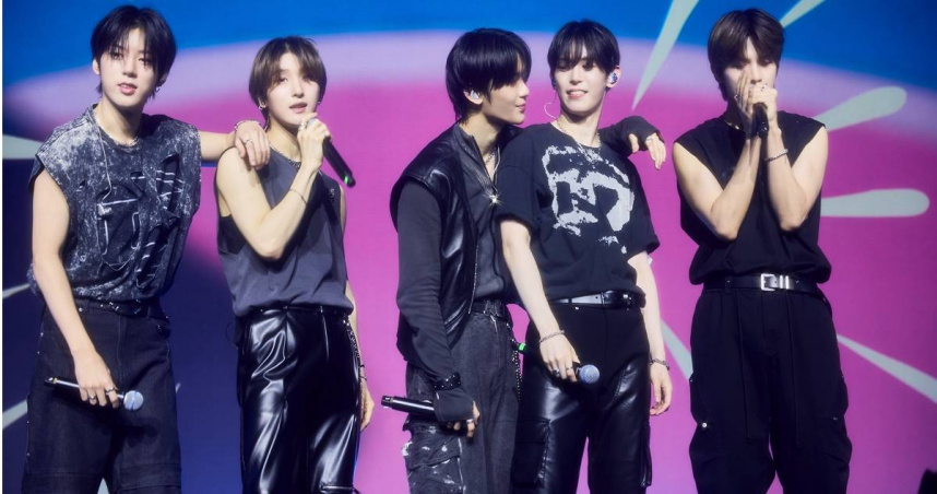 NOWADAYS昨日於台北Legacy TERA開唱，左起振赫、然宇、詩潤、炫彬、潤。（圖／FANME提供