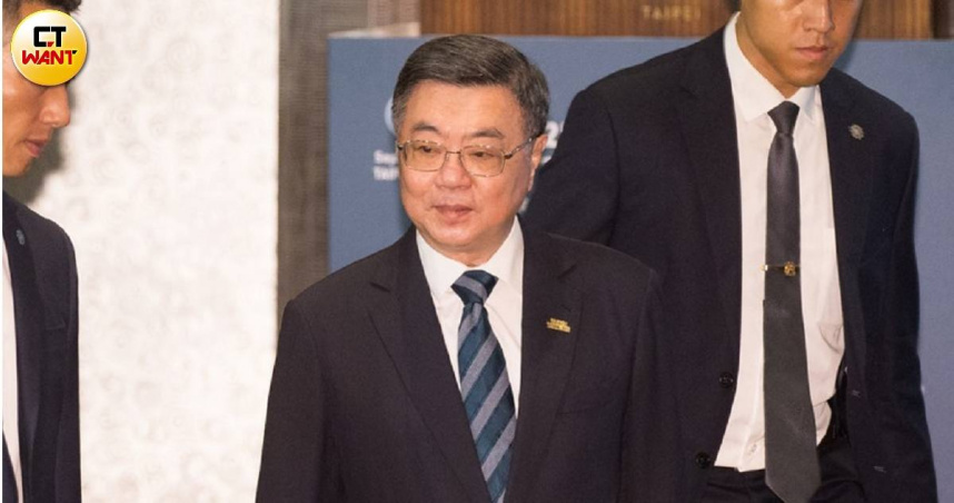 行政院長卓榮泰（中）重申守法的重要性。（圖／黃威彬攝）