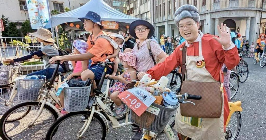 穿載復古元素的服裝或配件，來場最蝦趴的復古單車遊。（觀光局提供）