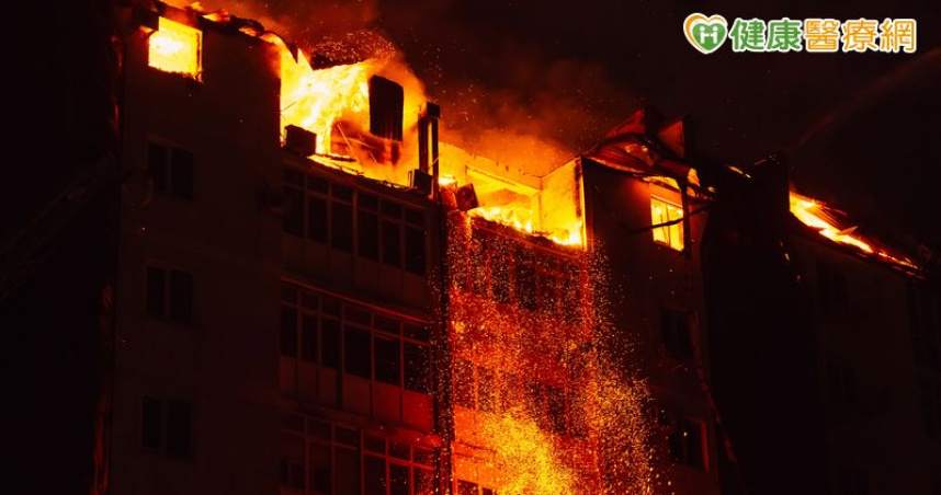 火場逃生躲浴室、濕毛巾是常見迷思