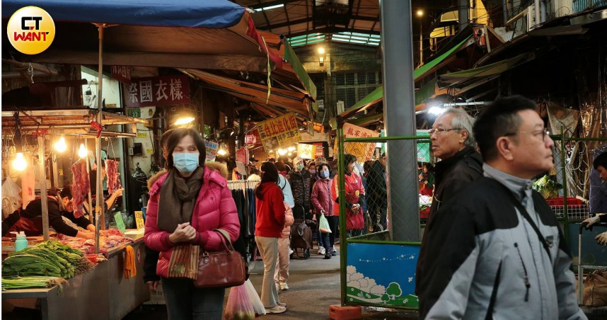 市場孤兒1／南門市場大火後「洗牌」　60年老攤商遇人頭戶搶飯碗慘失業