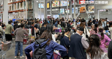 知名美食作家林承彥近日分享，日本好市多（Costco）悄悄上架家庭號義美小泡芙，雖然售價比台灣高出近200元，仍讓日本網友大喊「非常牙敗（やばい）」（示意圖／三立新聞網記者李育道攝影）