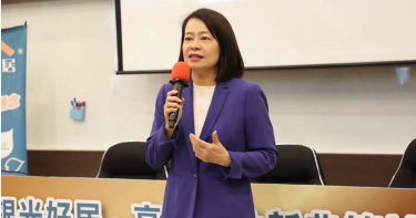 許宇甄說，擺明想利用追加預算快速闖關，國民黨團絕不照單全收。（圖／翻攝自許宇甄臉書）