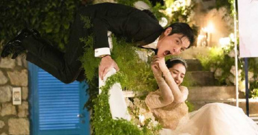 郭碧婷傳出產前憂鬱 婆婆「向太」發聲護航、向佐遭嗆「媽寶」
