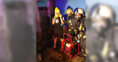 沙鹿成衣商圈暗夜惡火 16歲男高生一度受困烈焰