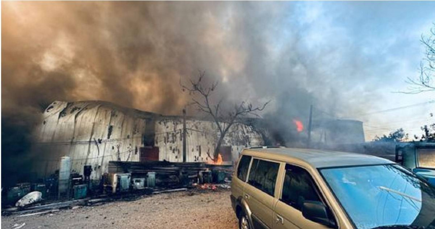 台中市大雅區振興三路下午4時許發生工廠火警 。（圖／台中市消防局提供）