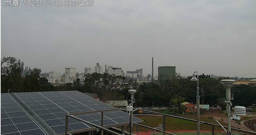 高雄市大寮測站即時影像。（圖／翻攝自空氣品質監測網）