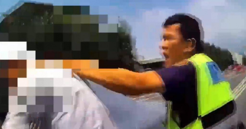屏東28歲陳姓男子攜毒開贓車拒檢,沿途逆向闖紅燈跑給警察追,落網後不但遭警方開出59張罰單,還被依竊盜等4罪嫌送辦。(圖/警方提供)
