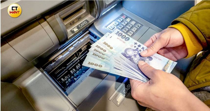 多數人都希望坐擁高薪，早日實現金錢自由。（示意圖／焦正德攝）