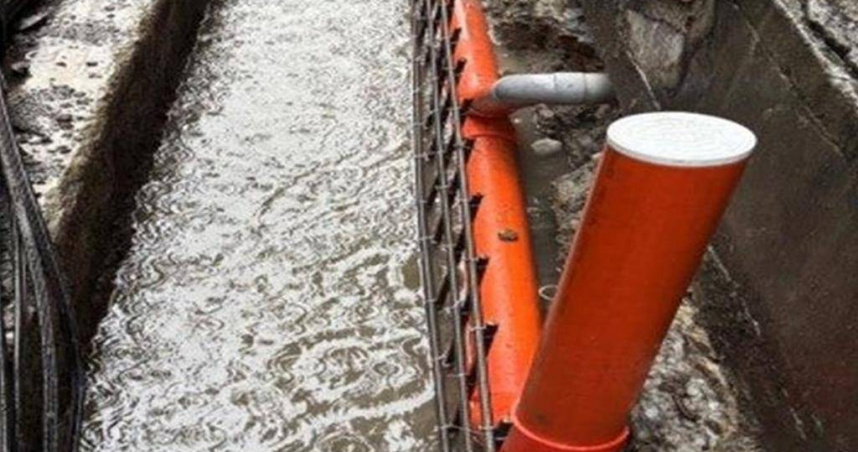 台南市某社區大樓的公共排糞幹管因阻塞，汙水流進一樓住戶造成汙染及財損，管委會被法院判賠60萬餘元。示意圖。（圖／報系資料照片）