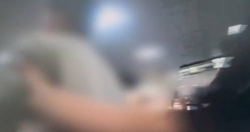 台北車站1日傳出有男子揮刀砍友人手掌遭聲押。（圖／翻攝畫面）