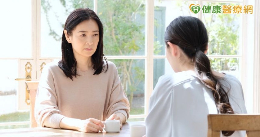 空杯子裡倒不出水　精疲力竭時更難產生同理心